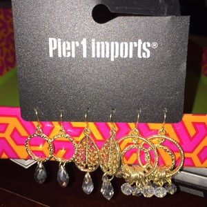 Pier 1 imports dangling earrings